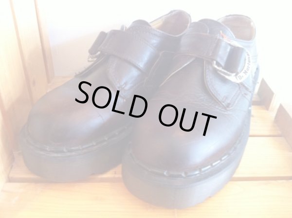 画像1: 【26055-572】Dr.Martens　プラットフォームストラップ付きローカット　（ブラウン）　USED (1)