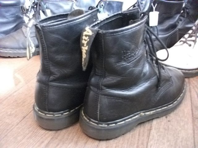 画像: 【24062-90】Dr.Martens　8ホール　（ブラック）　USED