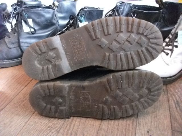 画像: 【24062-90】Dr.Martens　8ホール　（ブラック）　USED