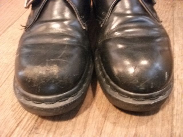 画像: 【24377-115】Dr.Martens　ストラップ付きローカット　（ブラック）　USED