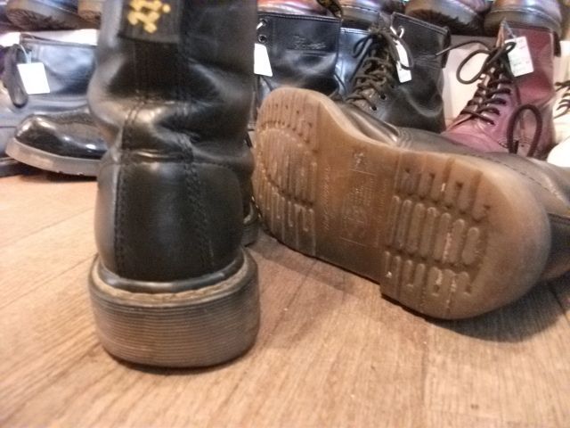 画像: 【24510-197】Dr.Martens　7ホール　（ブラック）　USED