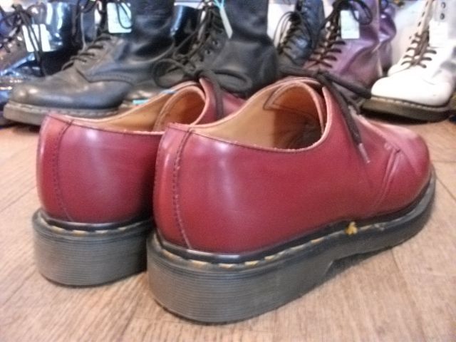 画像: 【24675-256】Dr.Martens　3ホール　（チェリーレッド）　USED