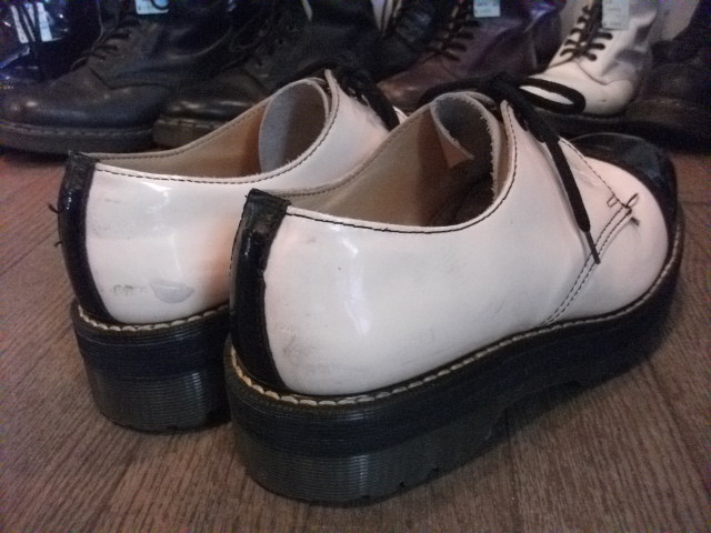 画像: 【24676-257】Dr.Martens　ストレートチップローカット　（ホワイト/ブラック）　USED