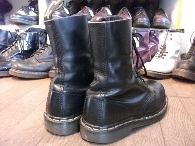 画像: 【24699-260】Dr.Martens　10ホール　（ブラック）　USED