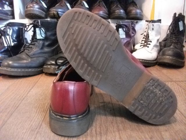 画像: 【24675-256】Dr.Martens　3ホール　（チェリーレッド）　USED