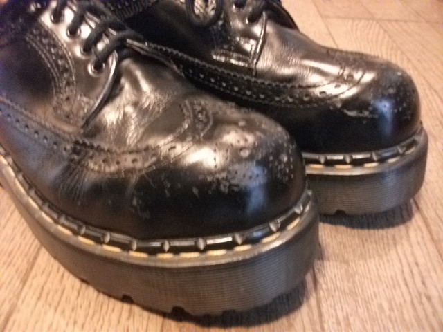 画像: 【24698-265】Dr.Martens　ウィングチップローカット　（ブラック）　USED